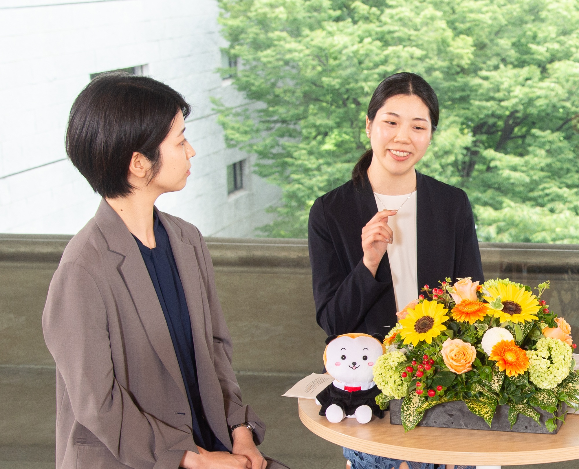 写真：西村裁判官と新田裁判官