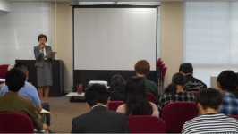 写真：「法の日」週間広報行事の様子2