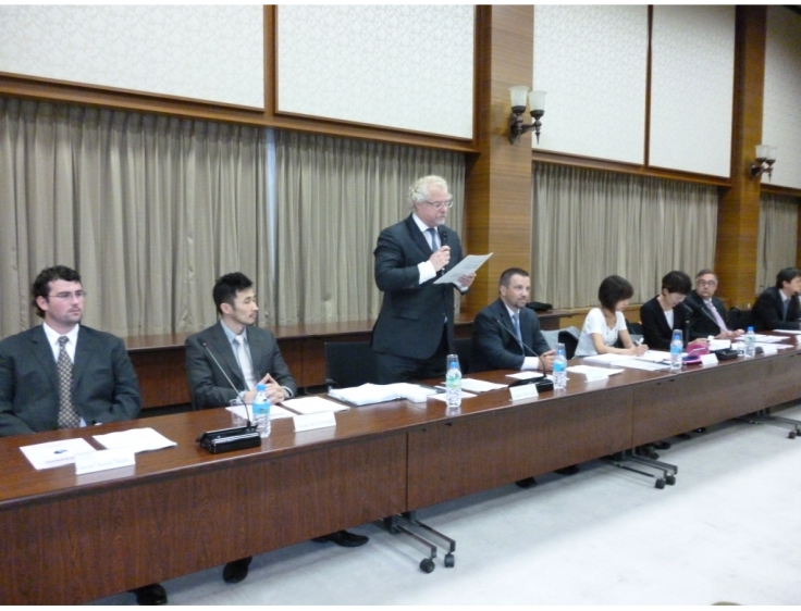 image1: Scene of speech