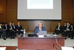 写真:講演の様子その1