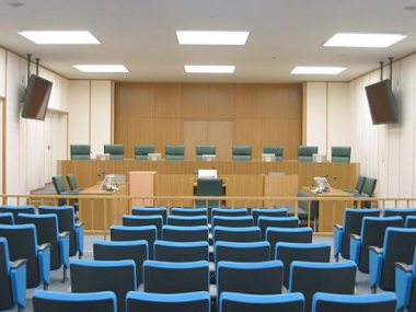 写真：鹿児島地方裁判所裁判員裁判法廷(206号法廷)