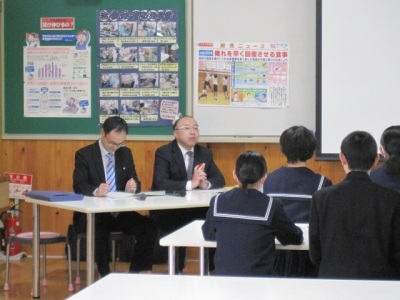 写真：「少年審判出前授業」