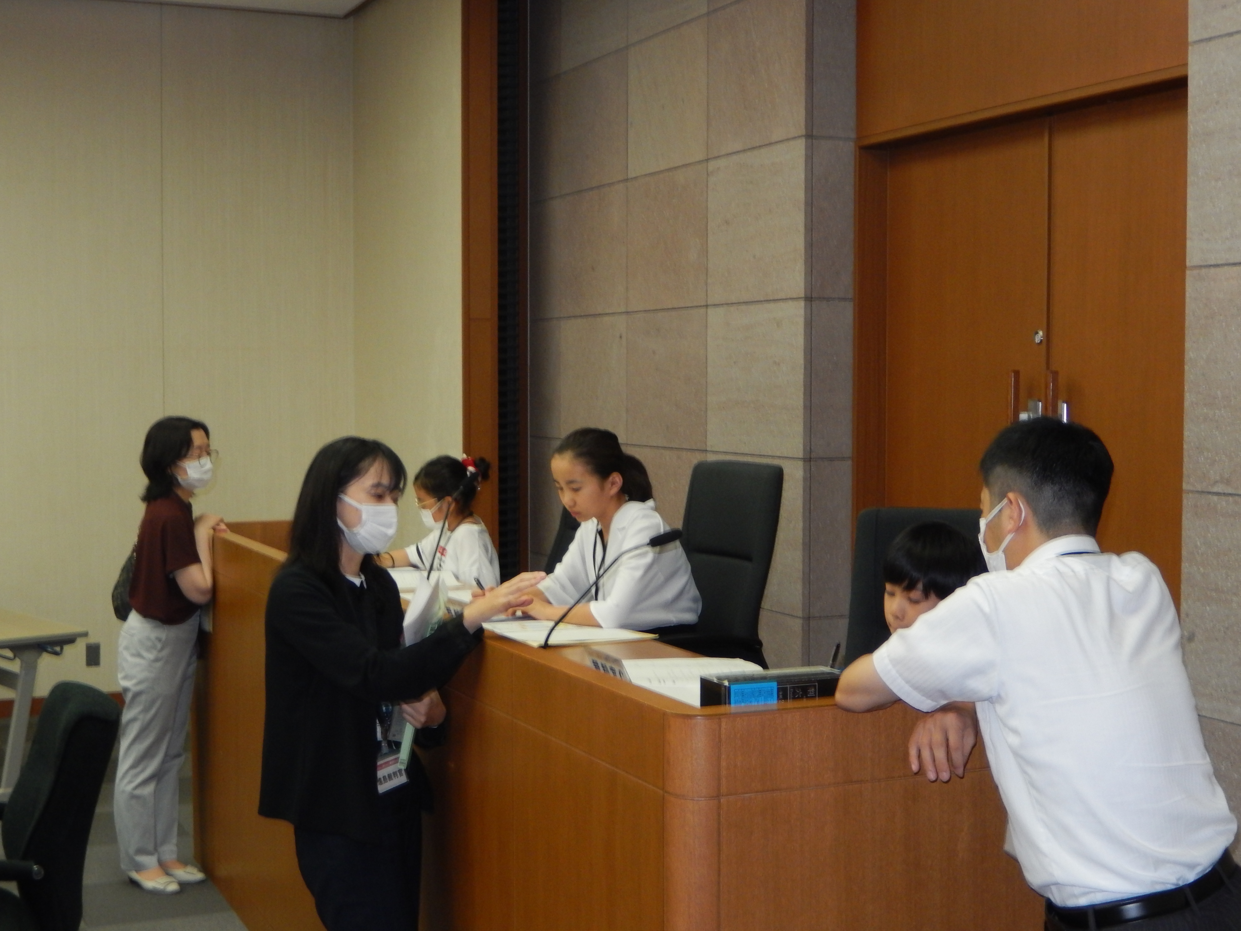 評議体験の様子（裁判官席）
