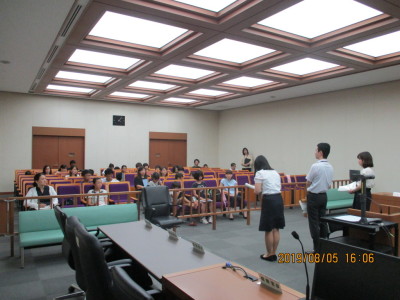 写真:評議体験の様子4