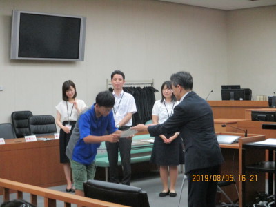 写真:終了式の様子