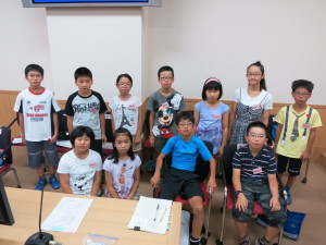写真：記念撮影の様子2