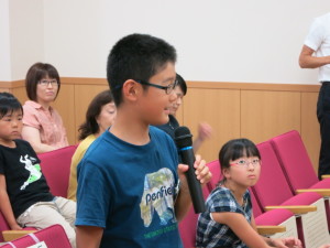 写真：質問コーナーの様子2