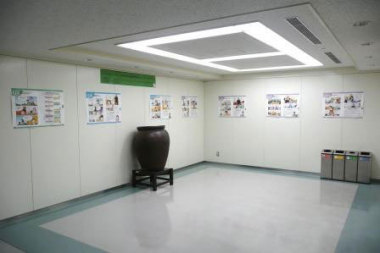 地下1階 エレベーターホール 裁判所