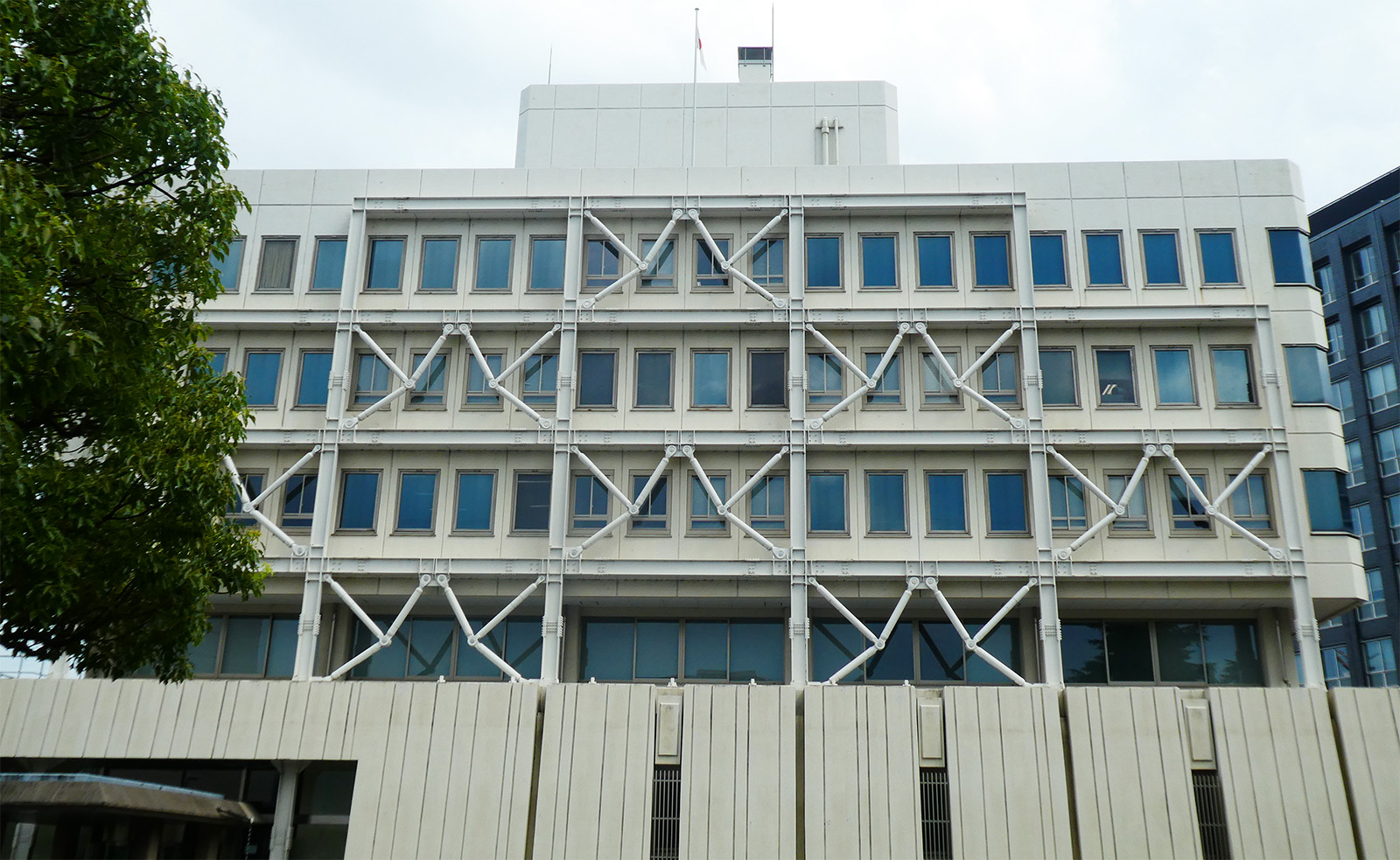 写真：大津地方・家庭裁判所庁舎外観