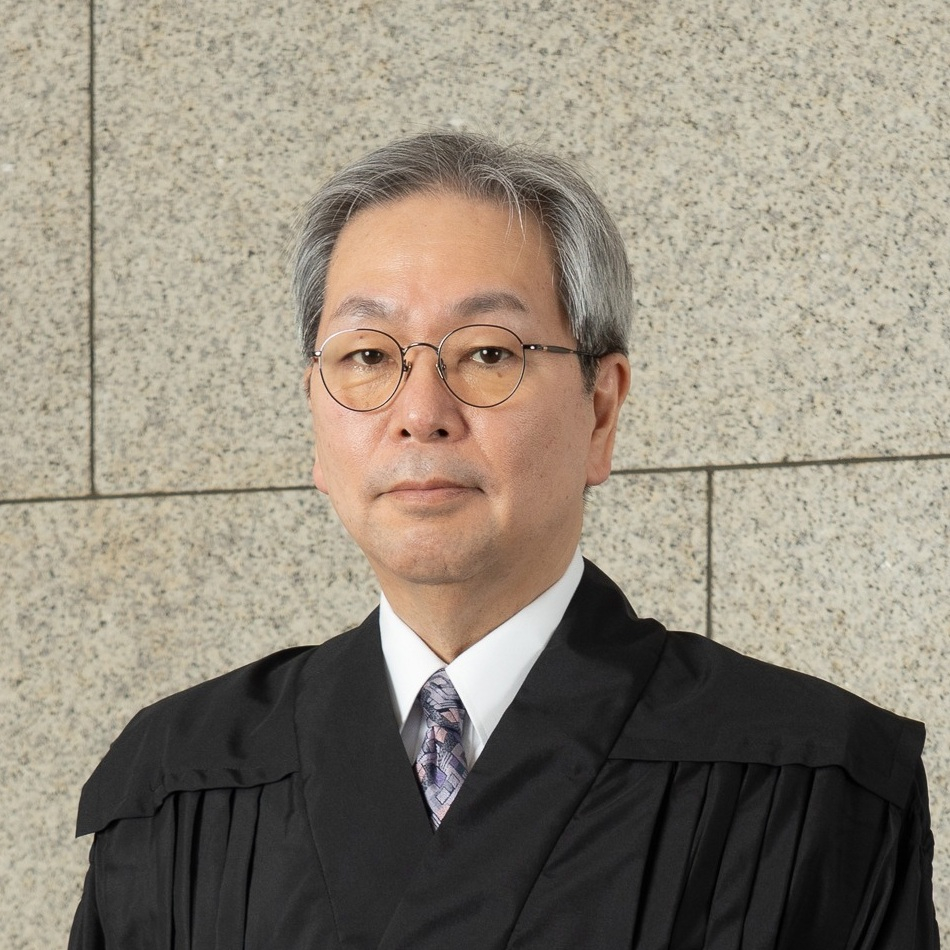 写真：第一小法廷阿多裁判官