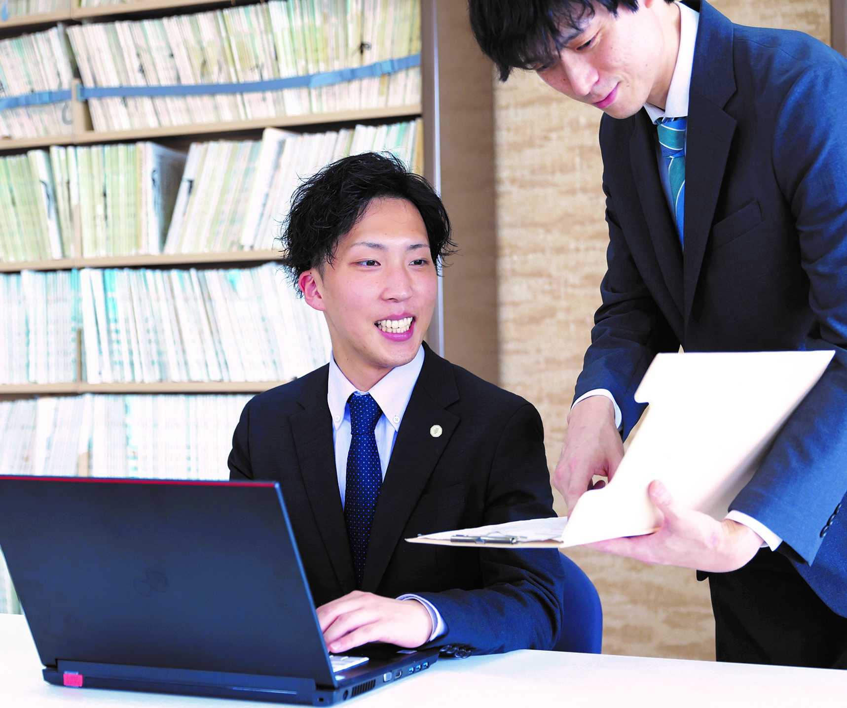 事務官2の2