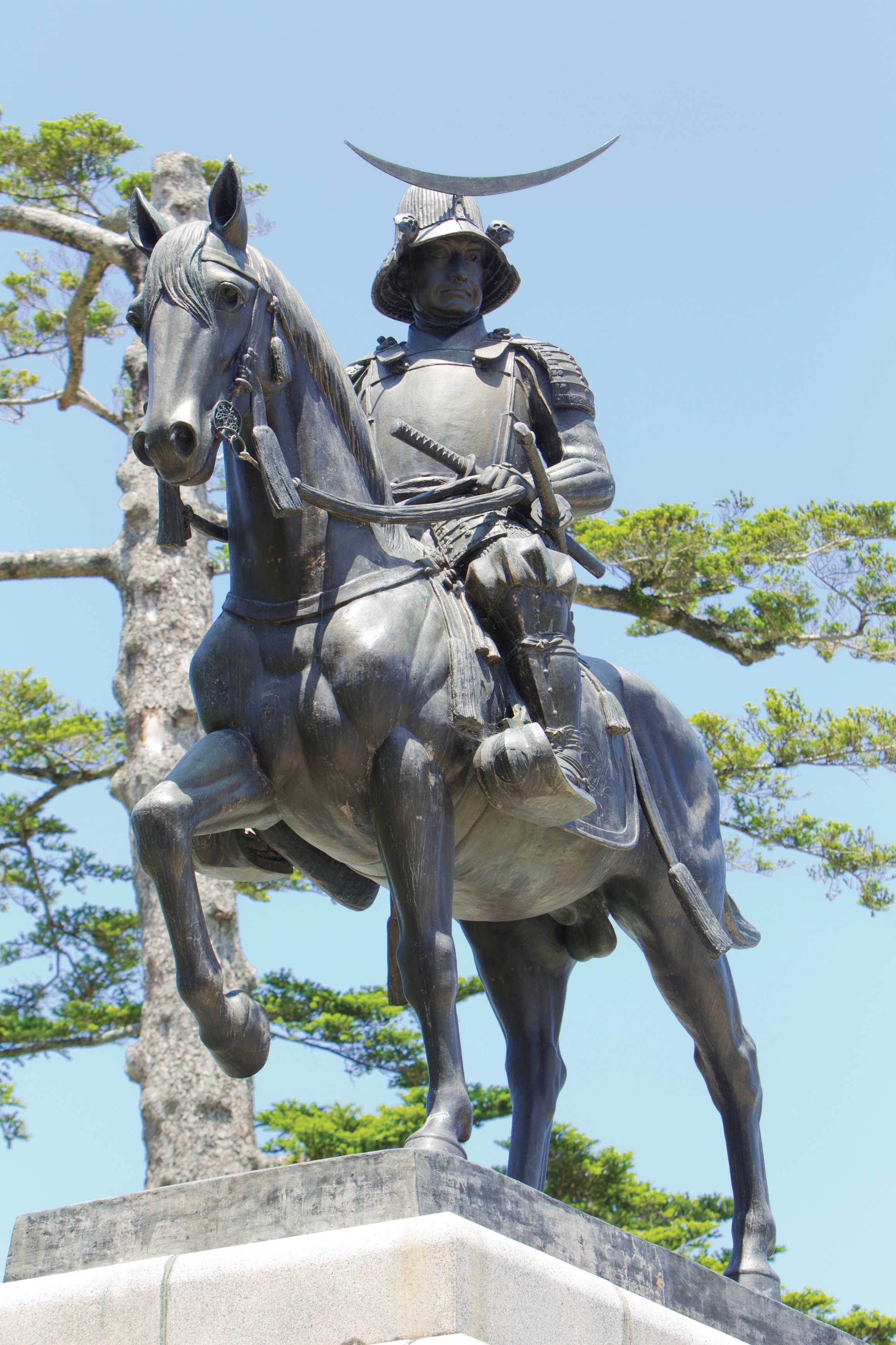 写真：政宗公騎馬像