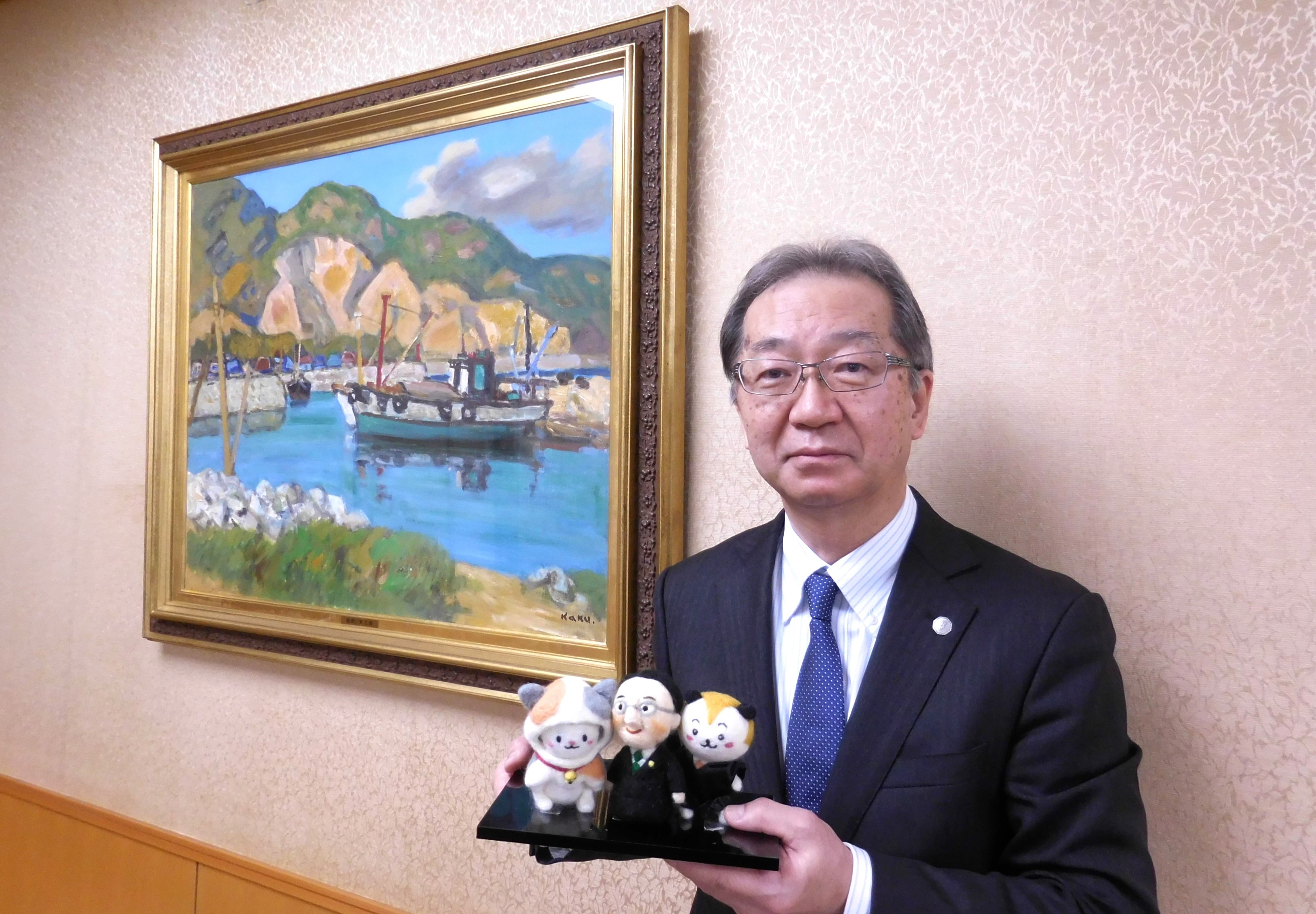 長官近影