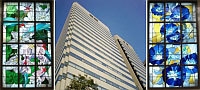 写真：玄関ホールを飾るステンドグラス