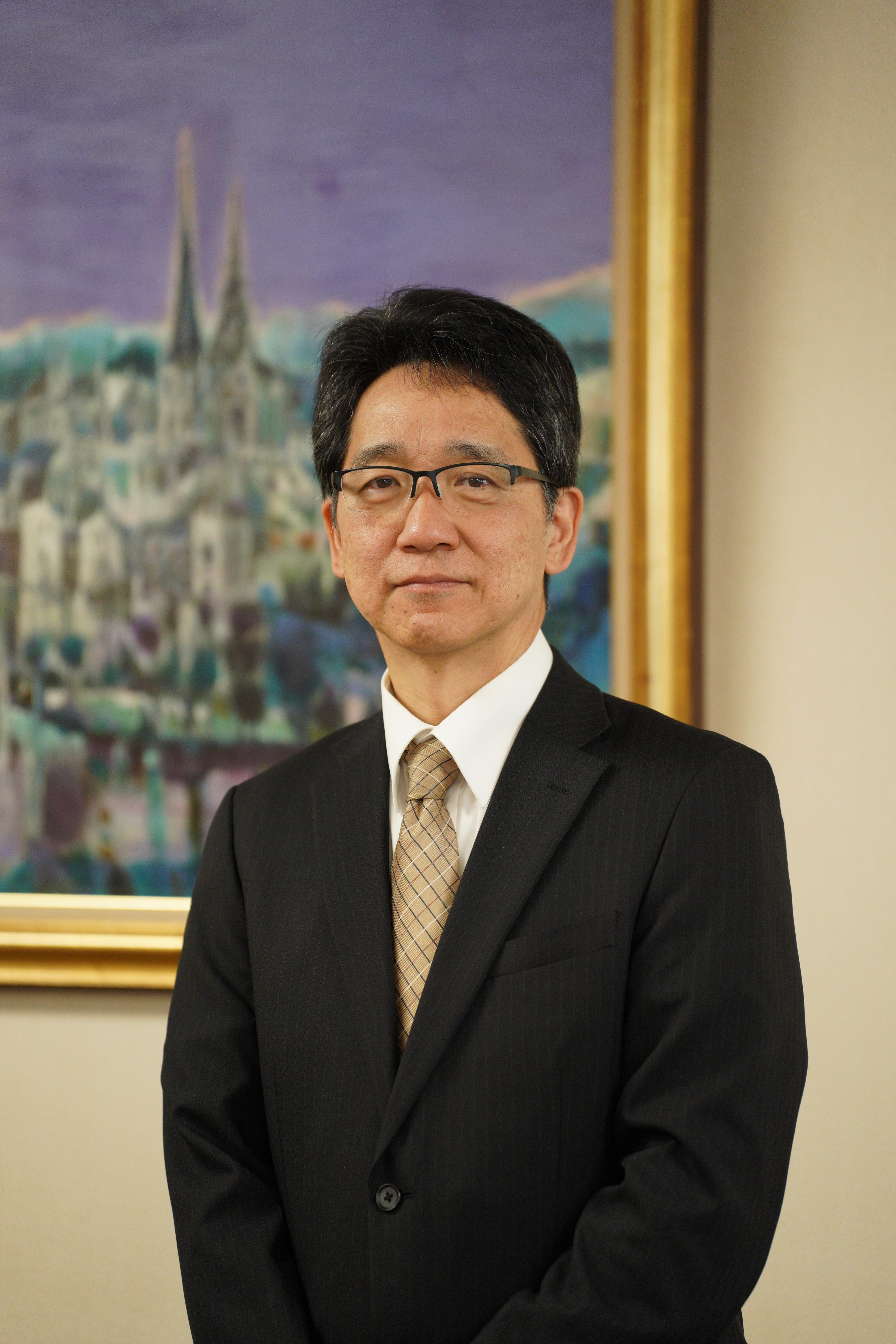 写真：東京家庭裁判所長 　小出邦夫