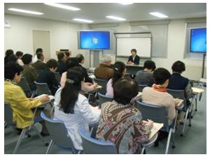 写真：裁判員制度説明（東部地区）