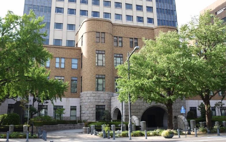 写真：横浜地方・家庭裁判所外観